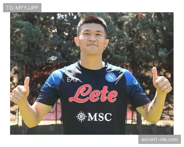 金玟哉正式加盟拜仁慕尼黑，开启职业生涯新篇章