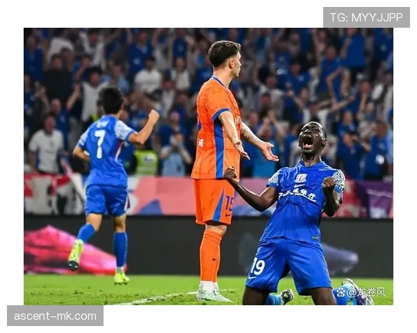 金玟哉与塔赫防守之争白热化，新核心之争成球队焦点