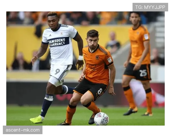 马丁内斯状态火热,英超赛场屡献神勇表现助球队高歌猛进 马丁内斯状态火热,英超赛场屡献神勇表现助球队高歌猛进